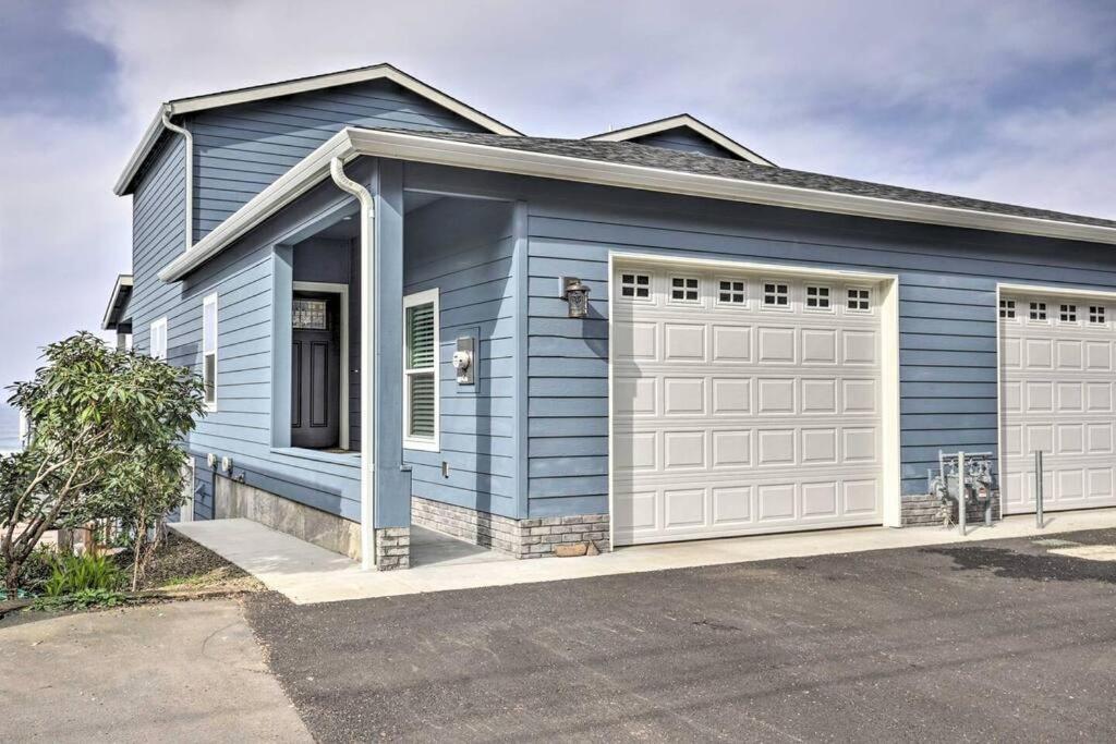Modern Oregon Retreat W/ Deck, Hot Tub, Ocean View デポー・ベイ エクステリア 写真